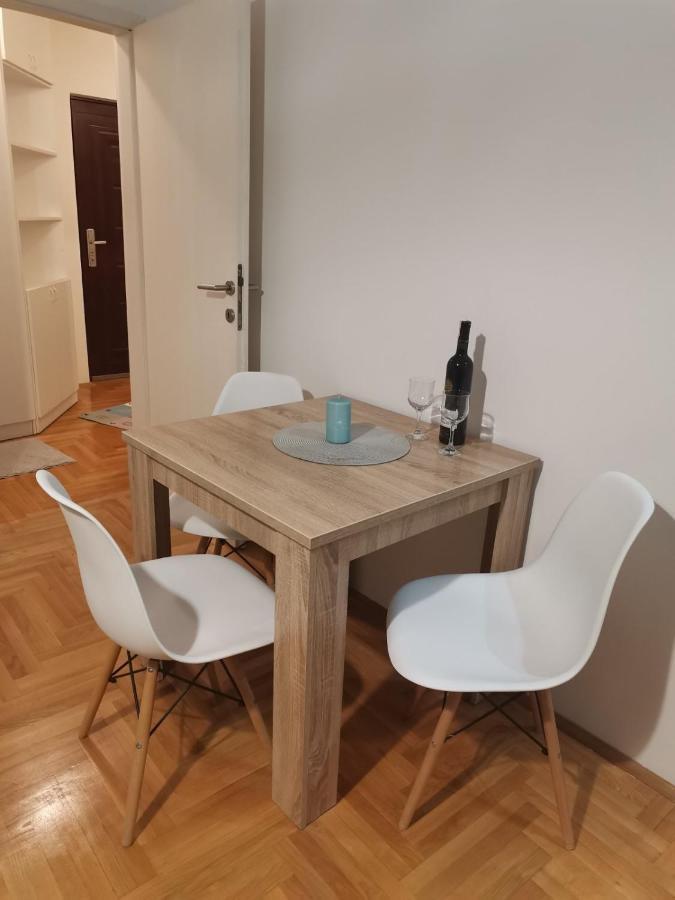 Max Lägenhet Banja Luka Exteriör bild