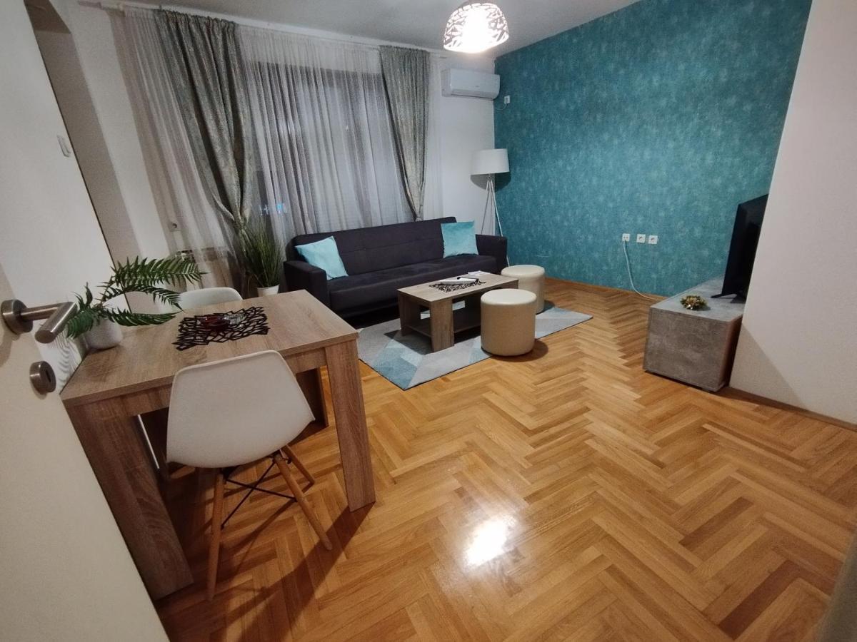 Max Lägenhet Banja Luka Exteriör bild